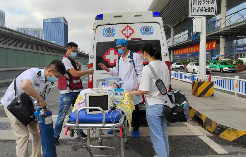 盘锦救护车出租公司